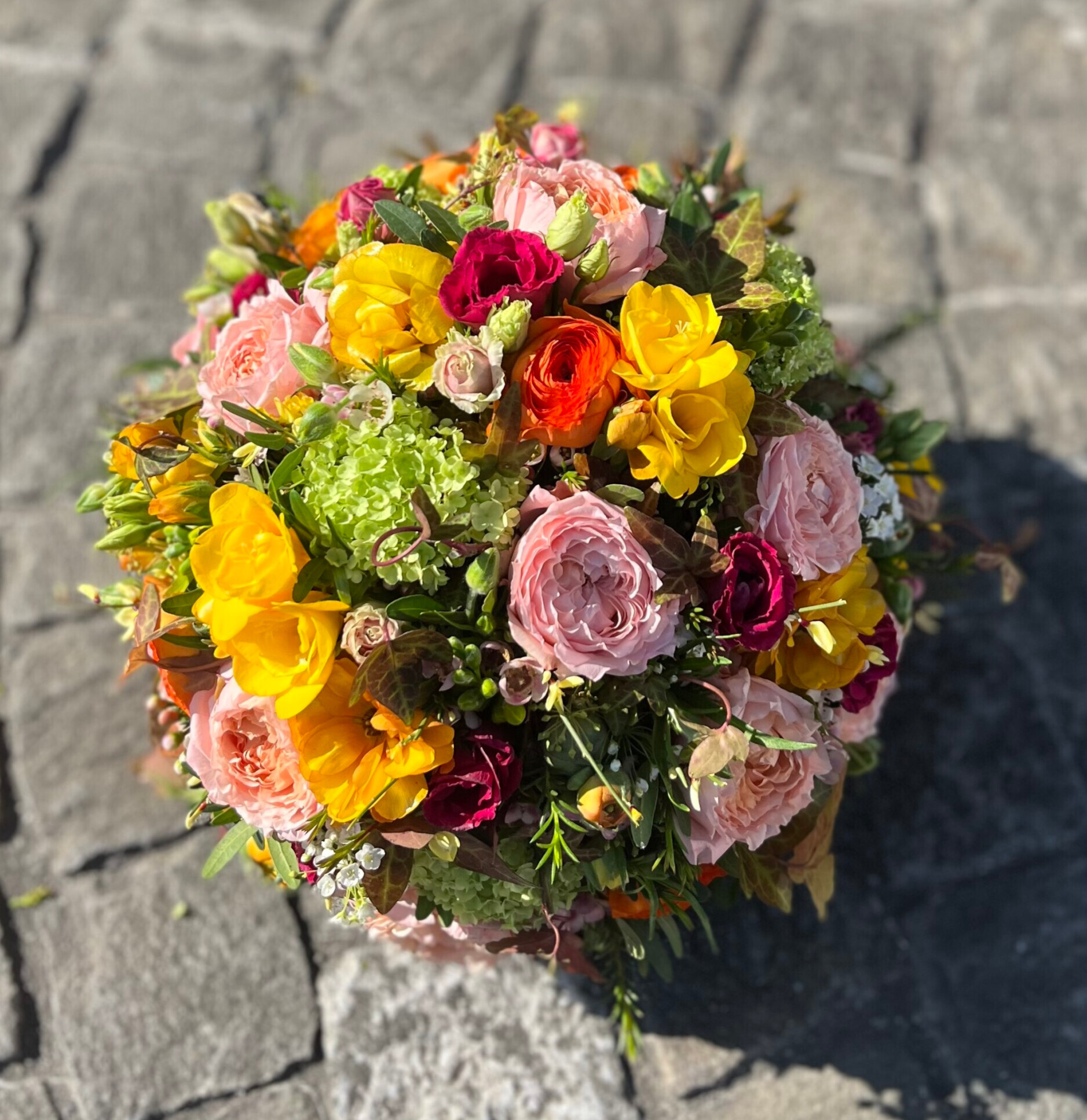 Zum Abschied eine Blumenkugel